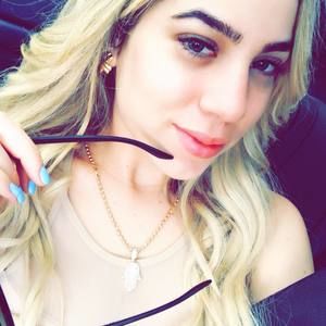 Meet your Posher, Lorena la patroncita